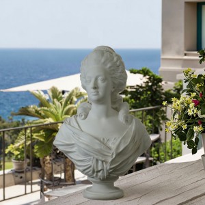 Victorian Noble Lady Bust Statue Retro Room Decor with Elegant Facial Details