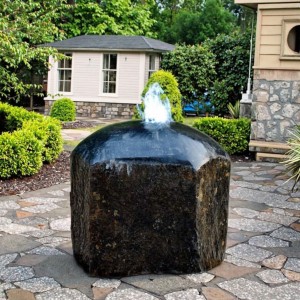 Custom-Size Hand Carved Polished Granite Stone Water Fountain Outdoor Garden Decorative Ornament for Courtyard & Villa