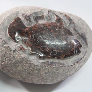 OEM/ODM Manufacturer Sink Bowl -<br />
 Wholesale fish sculpture drawing on rock - Magic Stone