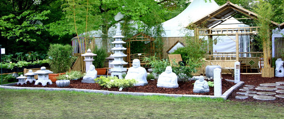 Embracing Tradition: The Beauty of Japanese Granite Lanterns