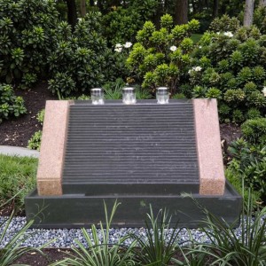 Hand Carved Polished Granite Stone Water Fountain Outdoor Garden Decorative Feature for Courtyard Villa