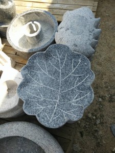 Leaf shape granite stone birdbath for garden decor