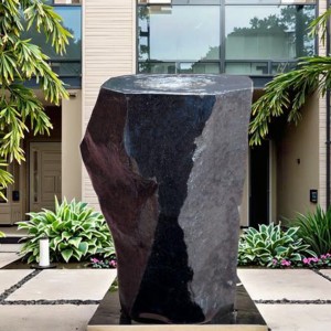 Basalt pillar fountain