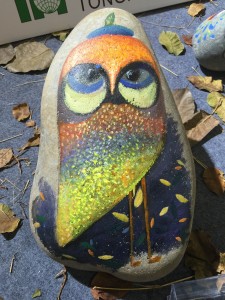 https://www.magicstonegarden.com/products/stone-gift-item/pebble-stone-gift/
