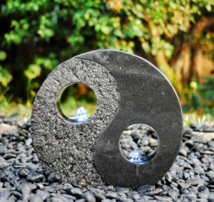 Hand Carved Outdoor Granite Water Fountain Stone Material with LED for Hotel Villa Garden Sculpture for Sale