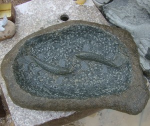 bird bath fish sculpture