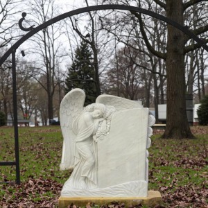 Custom Modern European Design Marble Tombstones Monuments Beautiful Marble Gravestone Memorial for Cemetery European Style
