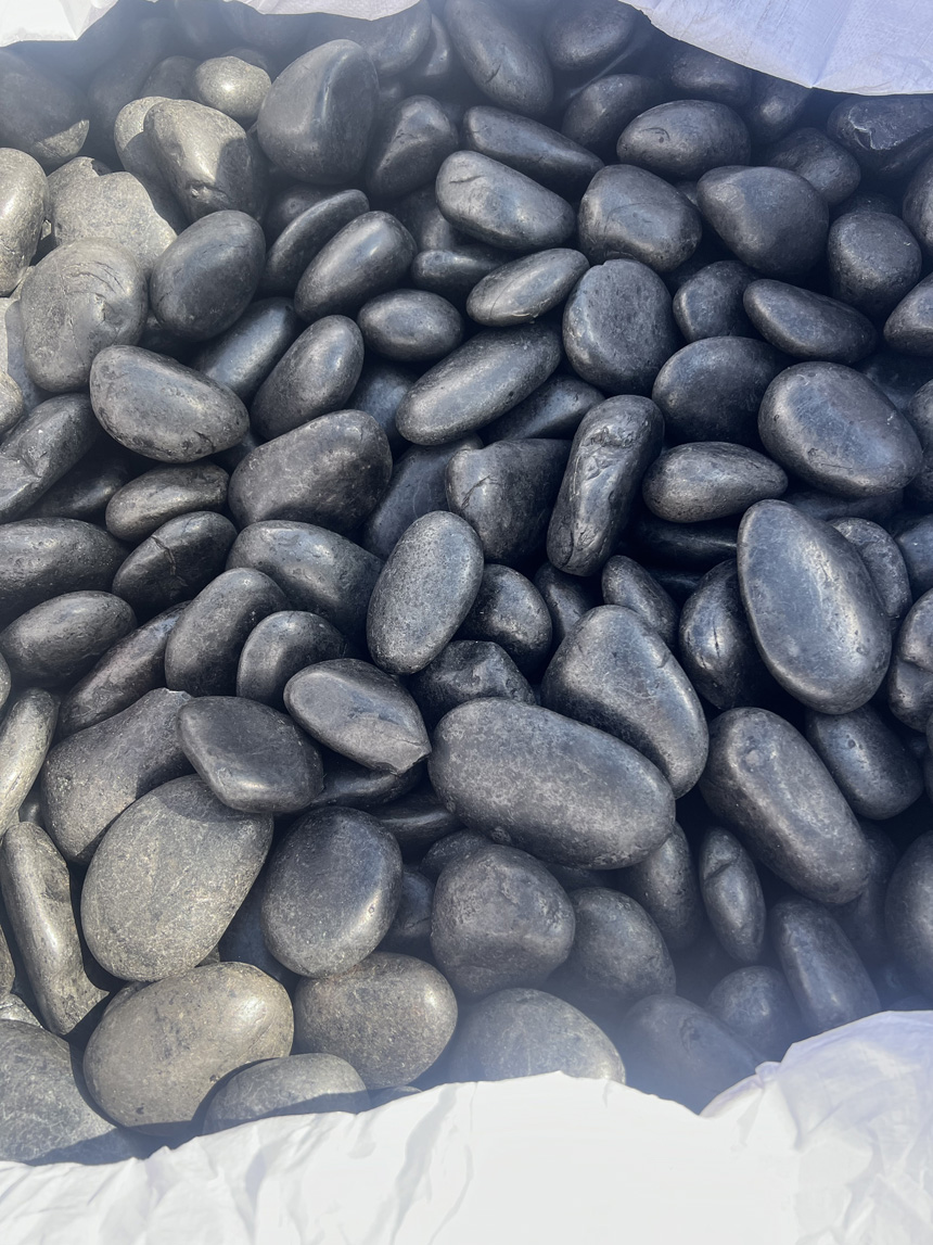 126tons Premium Pebbel Stones Successfully Shipped to Canada