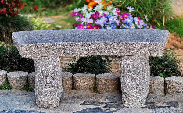 Garden stone table is an indispensable part of garden landscape – Magic Stone
