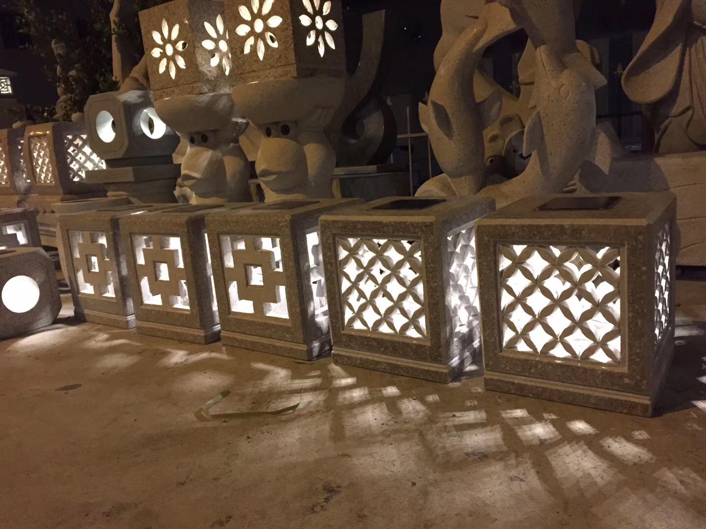 Granite Solar Lantern: Eco-Friendly Glow for Your Outdoor Nights