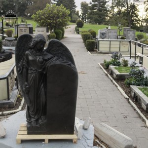 High Quality Black Marble Angel Headstone Tombstone Hand Carved European Design Style for Outdoor Use