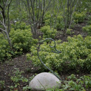 Garden Outdoor Decoration Natural River Stone Statues Small Iron-Stone Swan Animal Carving Sculptures