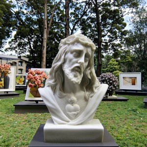 White Stone Bust Statue Roman Noble Statesman Style for Villa Decoration