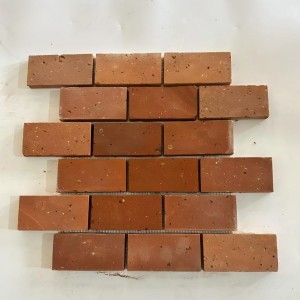 Classic Mosaic Red Clay Bricks Thin Sintered Technique for Timeless Elegance Solid Porosity Firebricks for Spaces