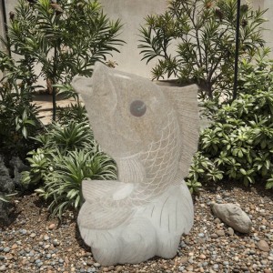 Pebble Fish Statue – Garden Aquatic Elegance