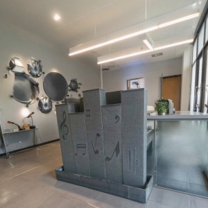 Modern Style Music Waterwall Fountain Indoor and Garden Decoration with Stone Material for Park Hotel Garden