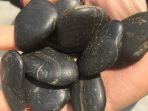 Polish Black Pebbles Stone for Garden, 1-2cm / 2-4cm / 3-5cm / 5-8cm