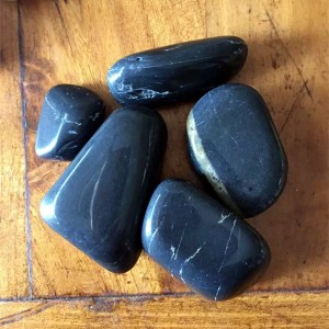 Polish Black Pebbles Stone for Garden, 1-2cm / 2-4cm / 3-5cm / 5-8cm