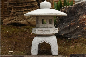 Stone Lantern (1)