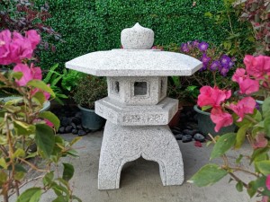 Stone Lantern - Magic Stone (1)