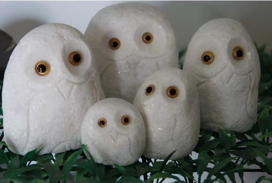 Capturing the spirit of animals in natural stone