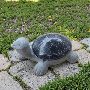 Wholesale Realistic Stone Turtle Garden Figurine Handcarved Garden Decor for Outdoor Use