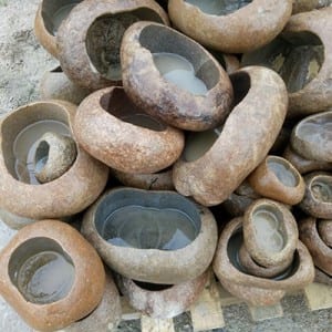 100% Original Factory Natural Stone Supplier -
 Cobble stone round birdbath for sale – Magic Stone