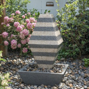 Traditional and Modern Granite Water Hollow Fountain Customizable Size for Garden Park Hotel Marble Stone Garden Products