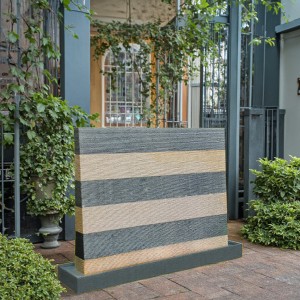 Elegant Modern and Classical Outdoor Water Fountain Hand Carved Granite Stone for Courtyard Park or Villa Garden Decor