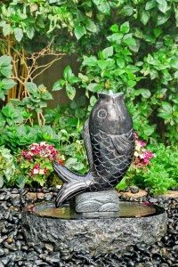 Handcrafted Granite Garden Fountain Natural Stone Water Feature for Outdoor Decoration