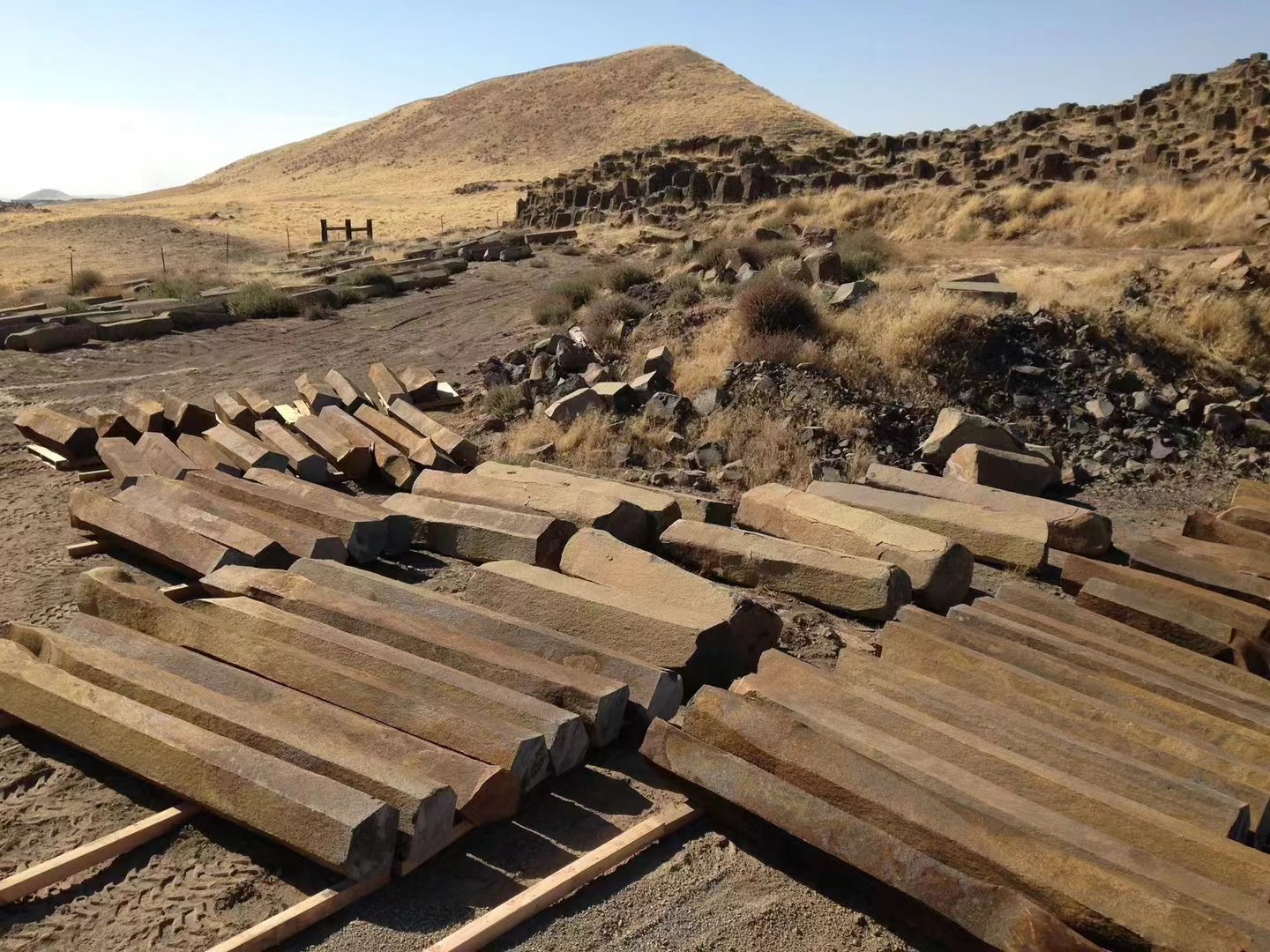 3X20FCL Basalt Products and 1x20FCL Stone Animal Scuptures are Exported to the USA