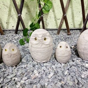 Wholesale white marble stone horned handmade owl figurine