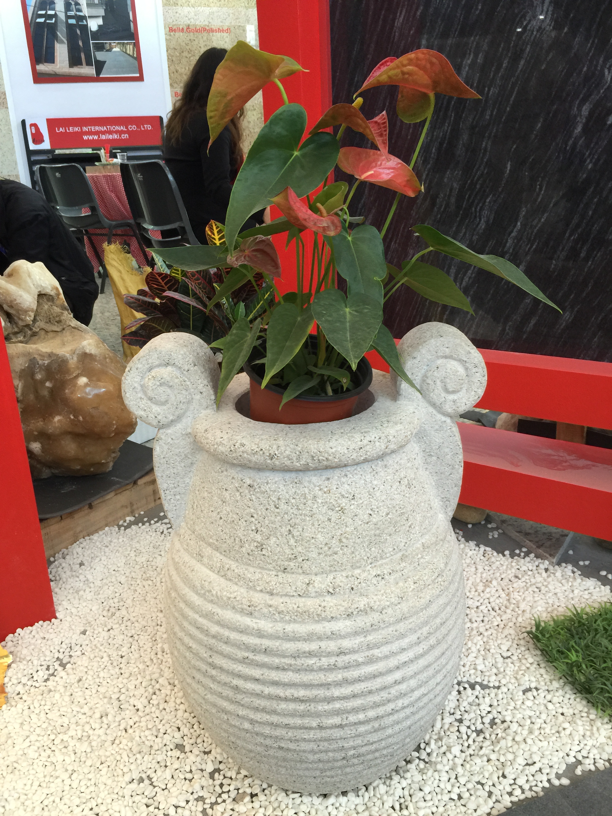 Natural Stone Flower Pots: A Favorite for Eco-Conscious Gardeners​