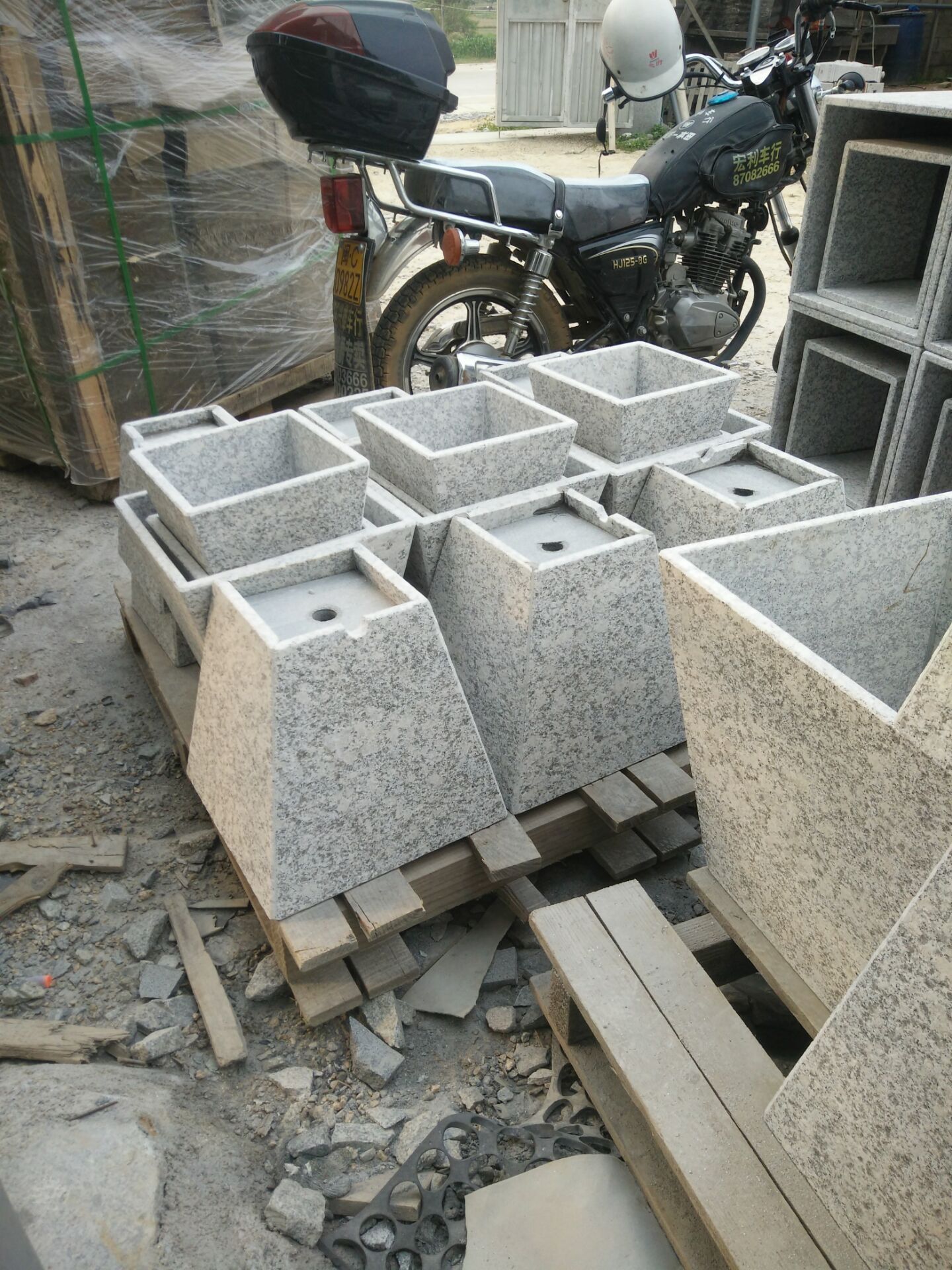 Wholesale Large granite garden pots cheap factory and manufacturers