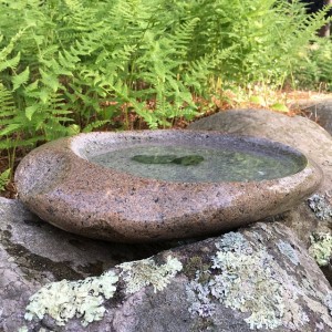 Boulder stone birdbath oval shape