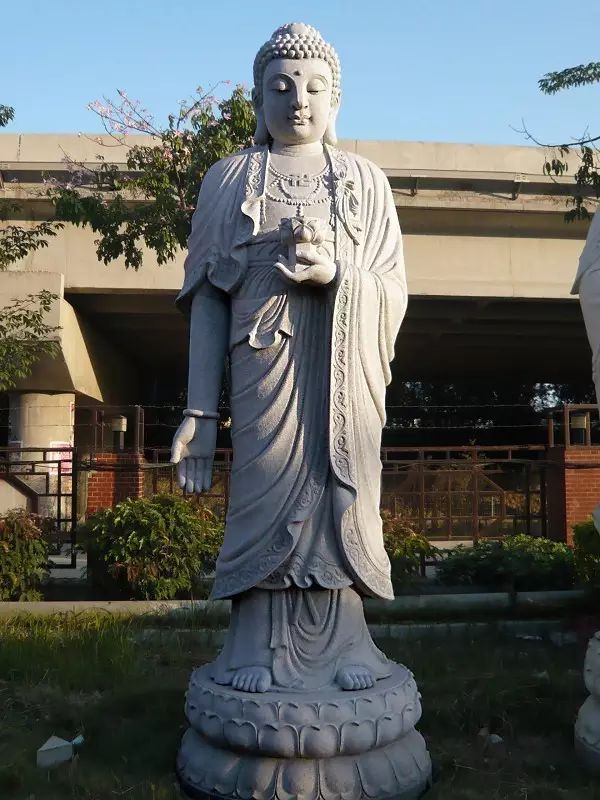 Stone Buddha statue for garden decor 