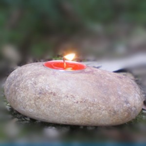 Small cobble stone decorative christmas tealight pillar candle holder