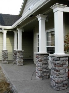 Black raw material stone column for garden decor