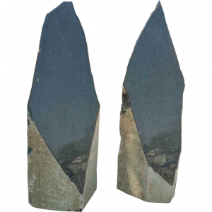 Factory Cheap Black Basalt Paving Stones -
 Black raw material stone column for garden decor – Magic Stone